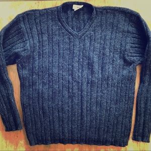 VTG J.Crew V-Neck 100% Wool Sweater Size Large